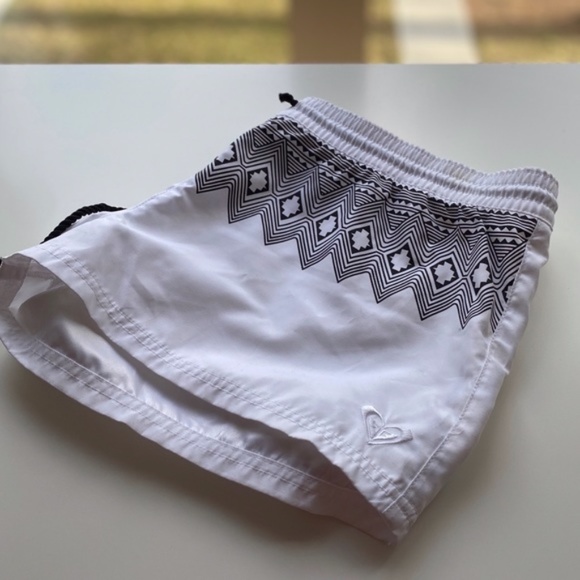 Bundle 2 Large Shorts - Picture 3 of 4